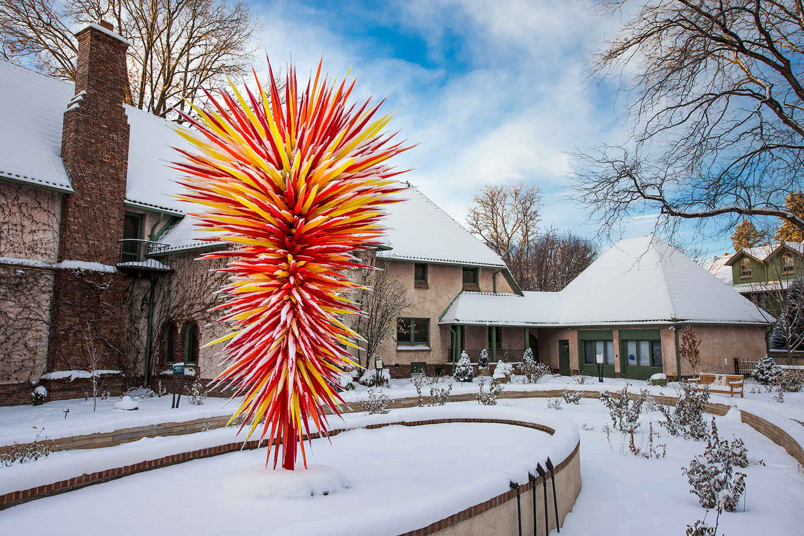Icicle Tower, 2014, Dale Chihuly