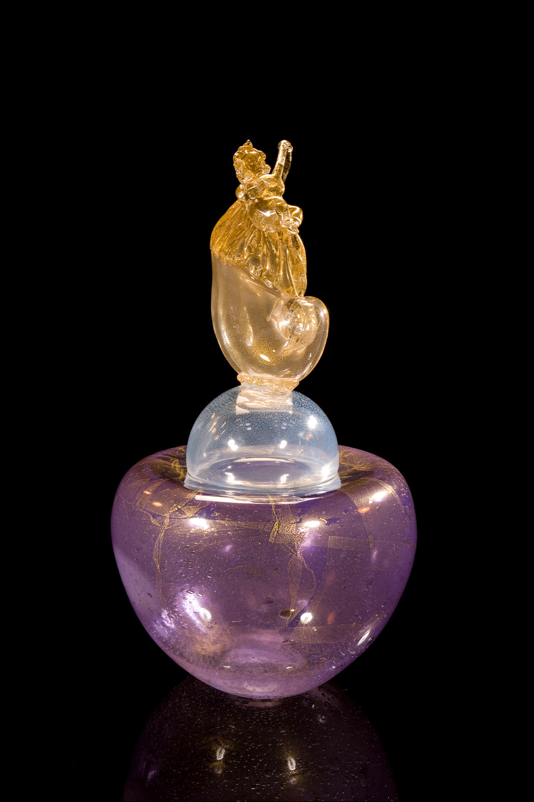 Dale Chihuly, Musical Putti Perched atop Gilt Amethyst Vessel, 2006