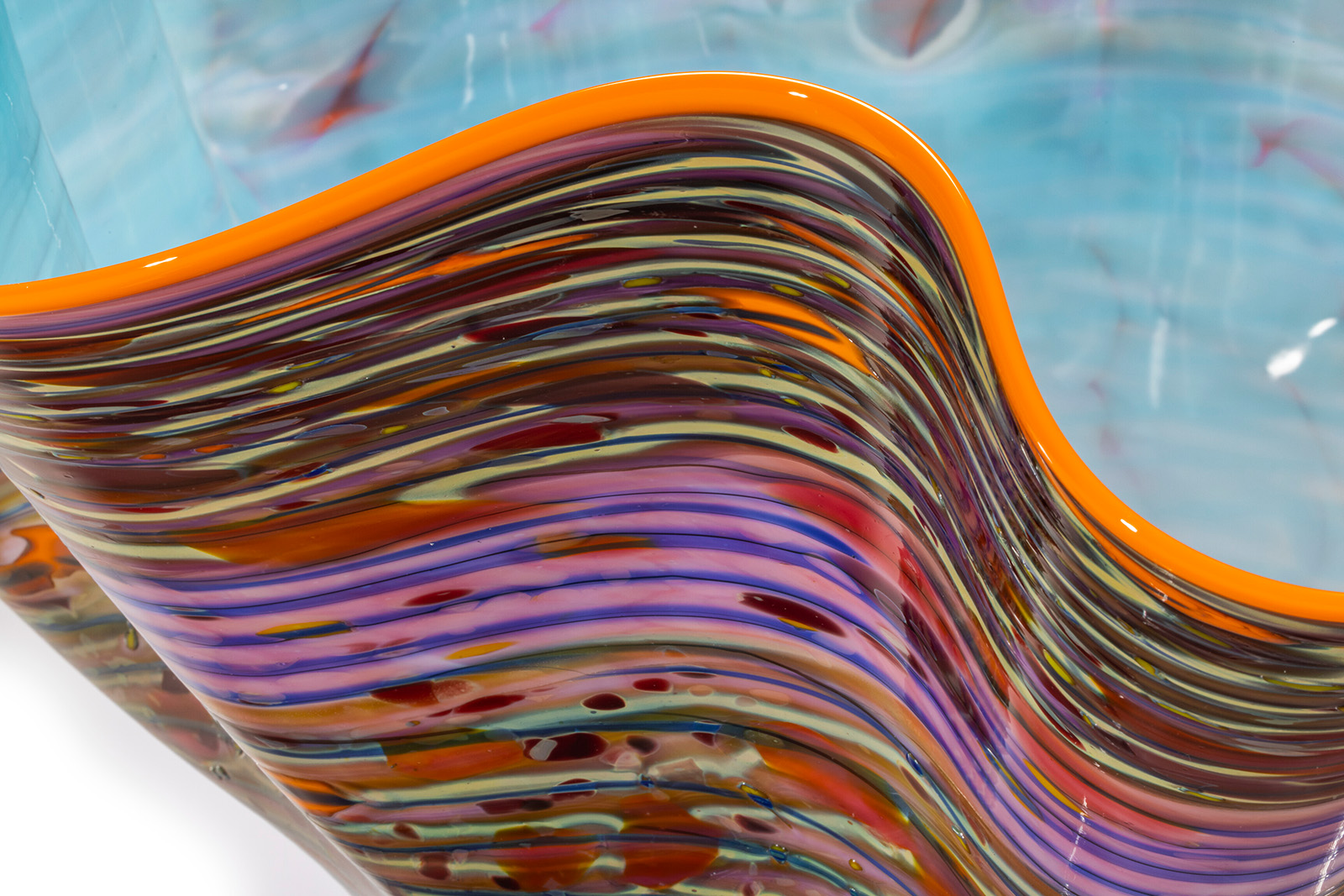 Chihuly, Deep Sky Blue Macchia with Golden Lip Wrap (detail), 2012