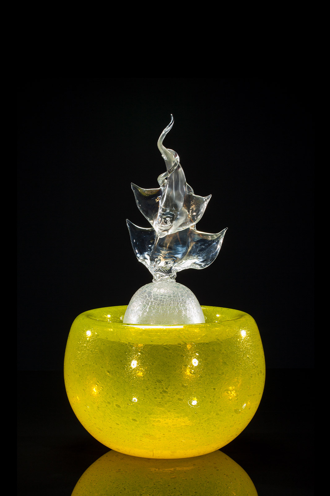 Dale Chihuly, Golden Sting Rays Putti on Citron Yellow Base, 1999