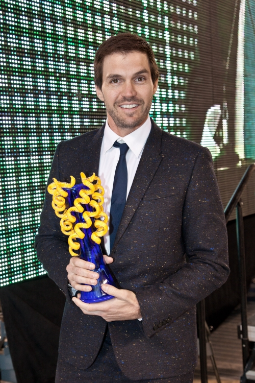Barry Zito with Cerulean Venetian with Sun Yellow Coils Photo by: Phototainment