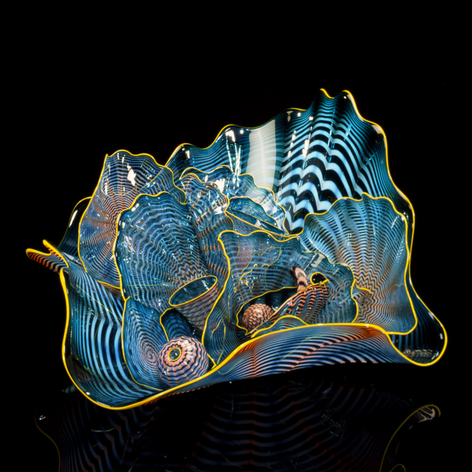 Dale Chihuly, Salmon Blue Persian Set with Naples Yellow Lip Wraps, 2001