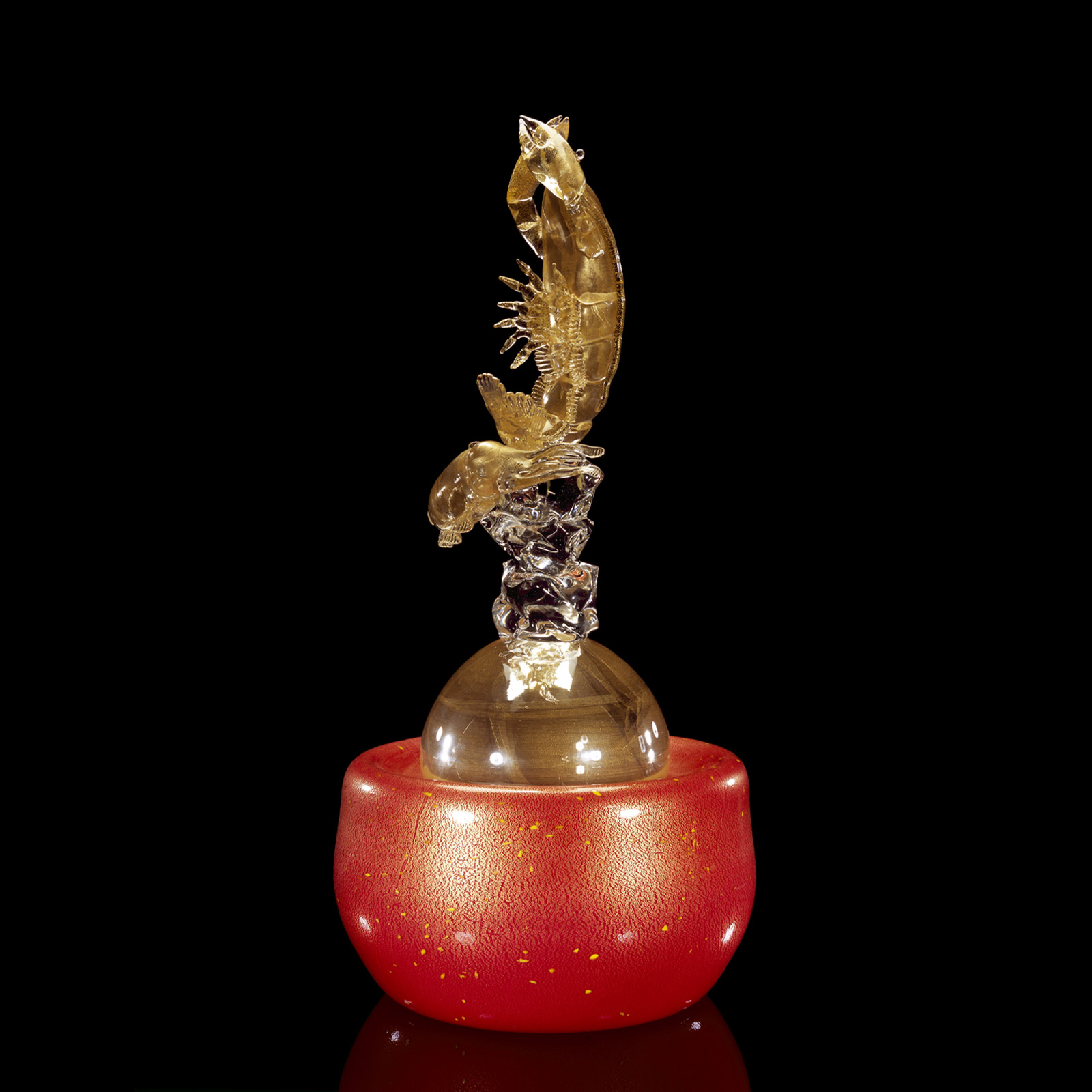Dale Chihuly, Silvered Lobster and Cuttlefish atop Speckled Carmine Vessel, 2006