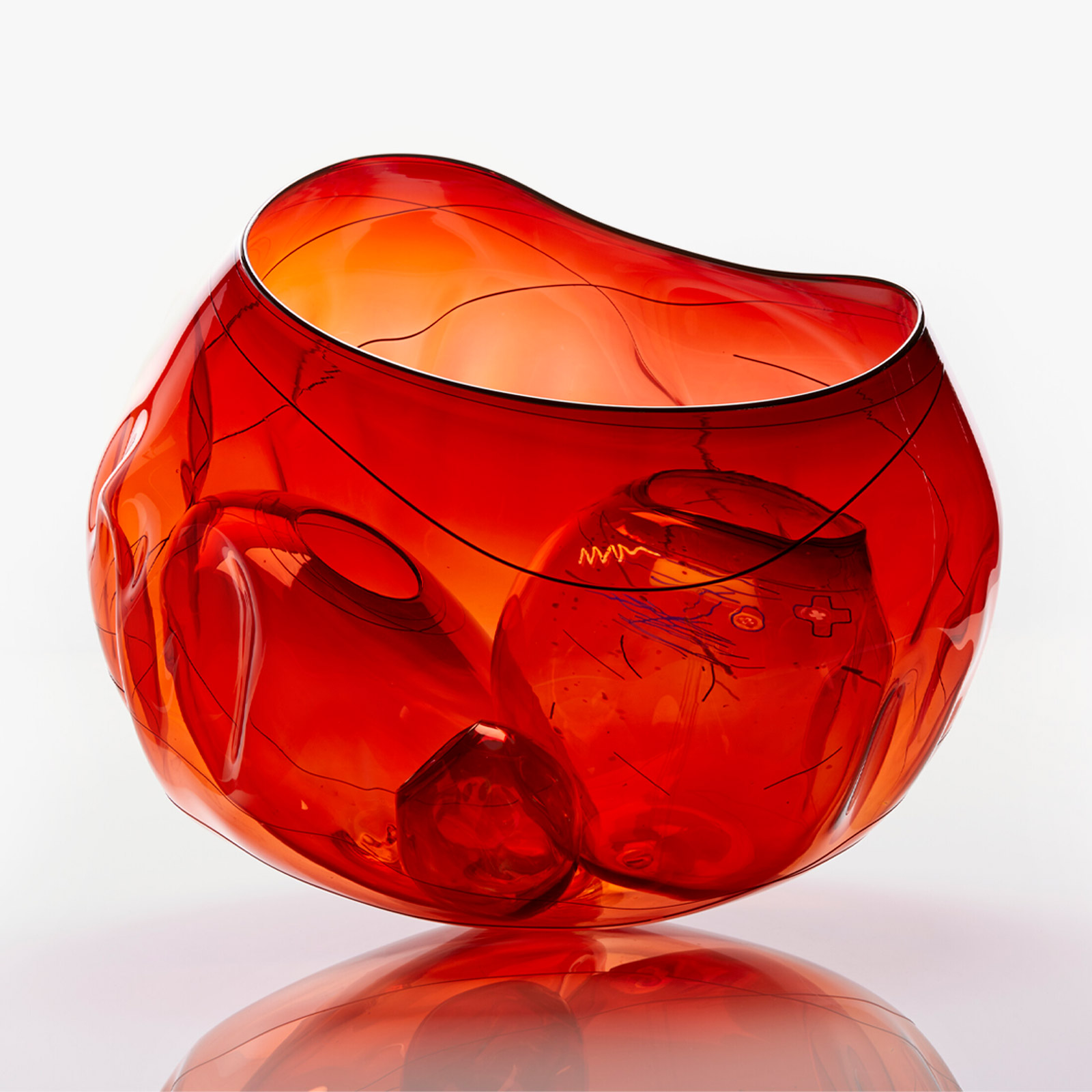 Dale Chihuly, Garnet Flame Basket Set, 2018